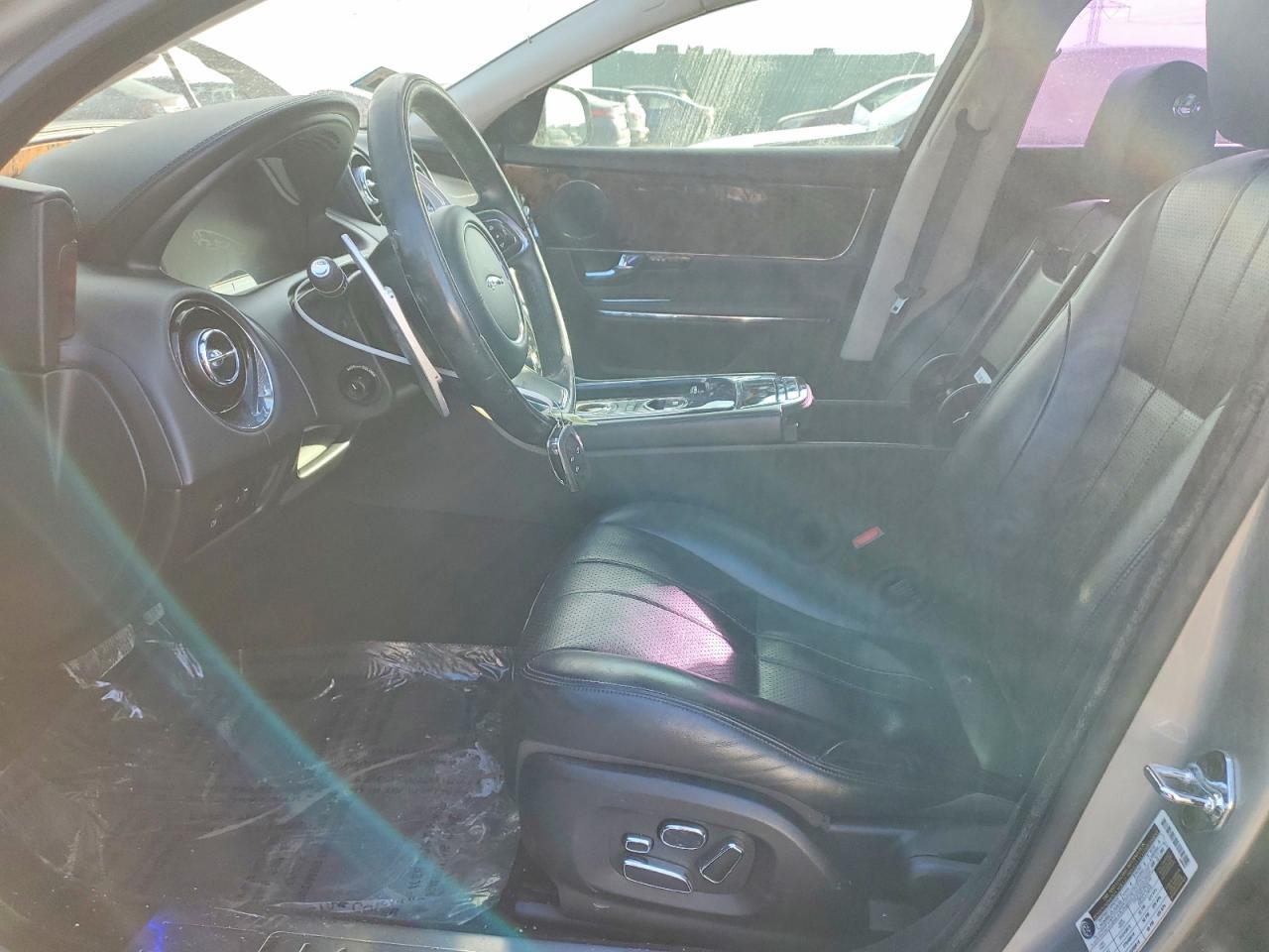 2012 Jaguar XJ