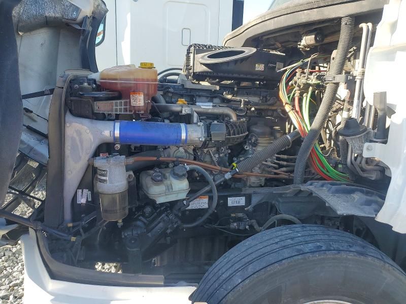 2020 Freigliner 2020 Freightliner Cascadia 126 Semi Truck