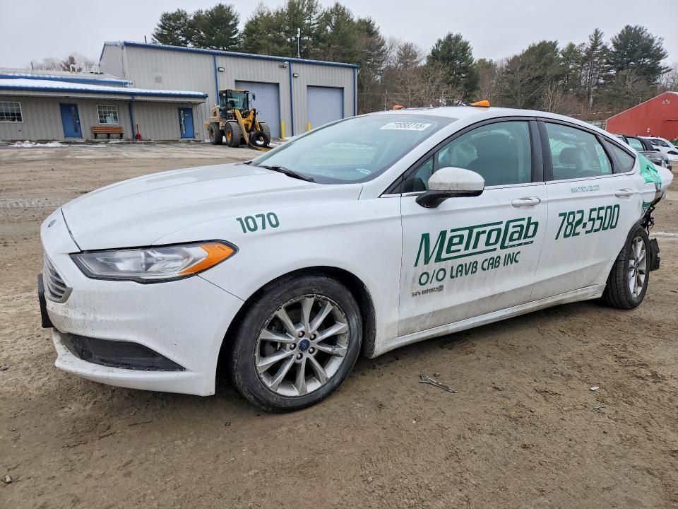 2017 Ford Fusion se Hybrid