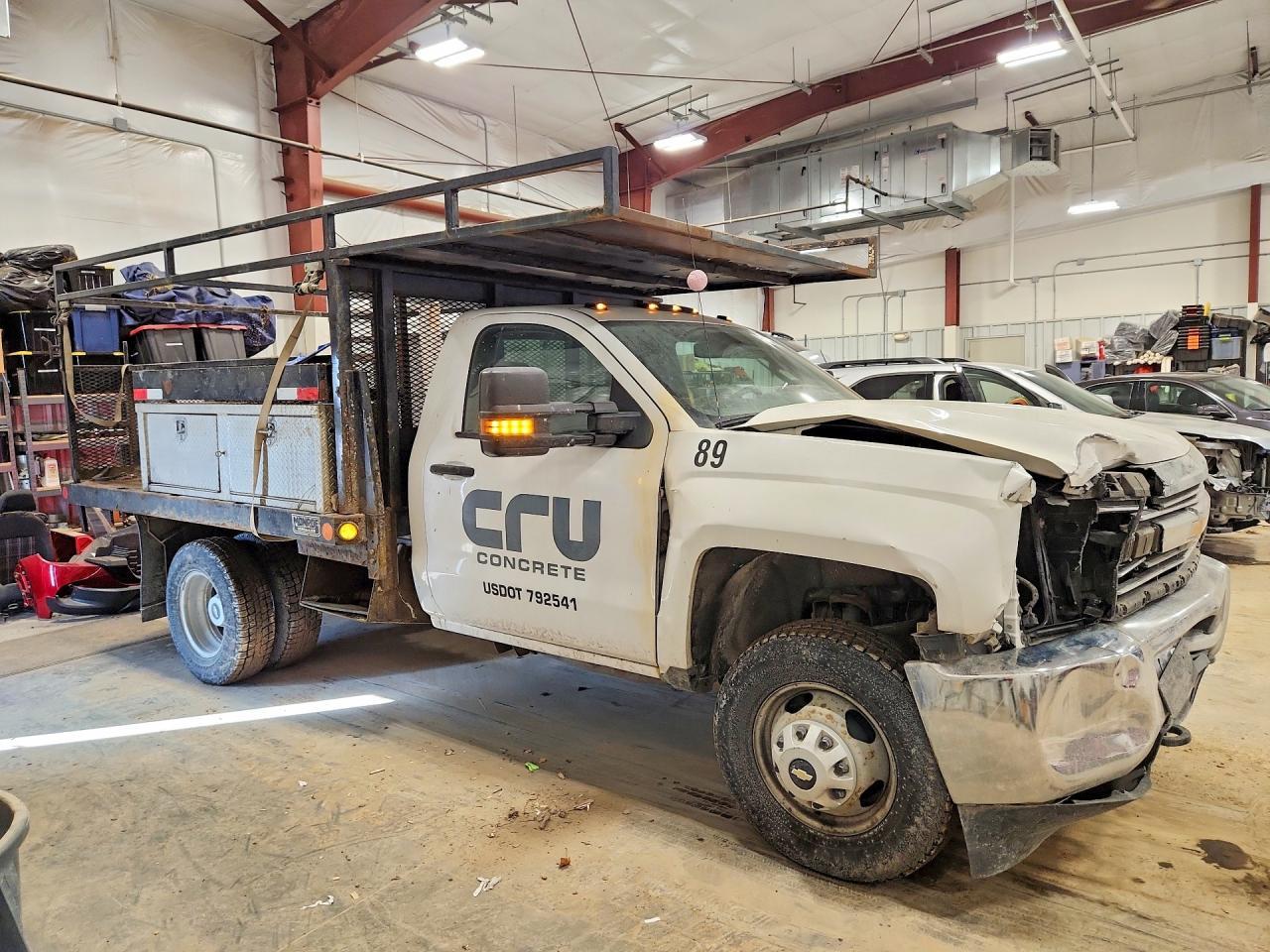 2016 Chevrolet Silverado-Truck Cab AND Chassis