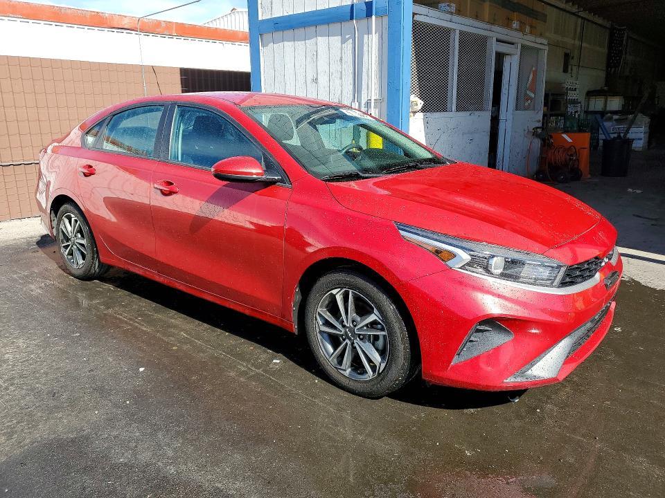 2023 KIA Forte lxs