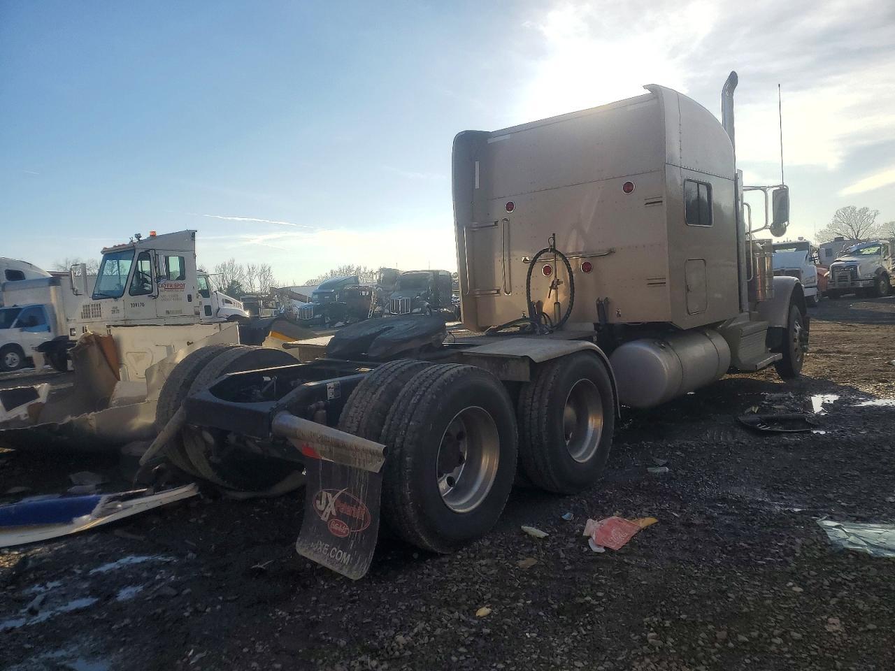 2018 Peterbilt 389 Semi Truck