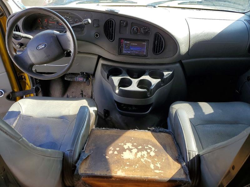 2008 Ford Econoline E250 van