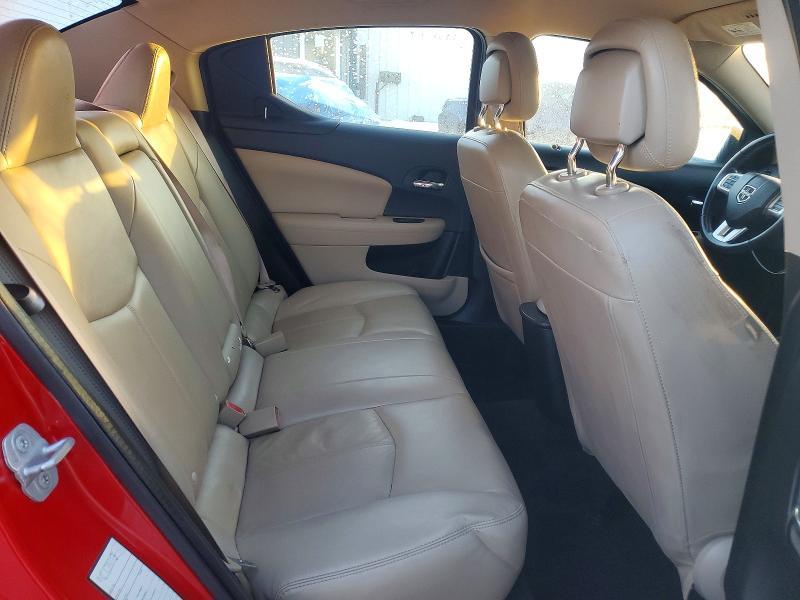 2011 Dodge Avenger lux