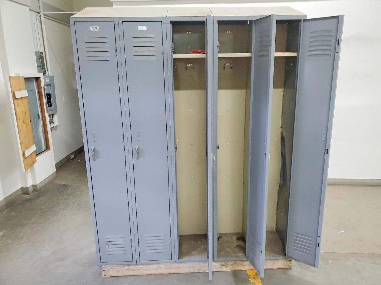 2000 Shop Lockers