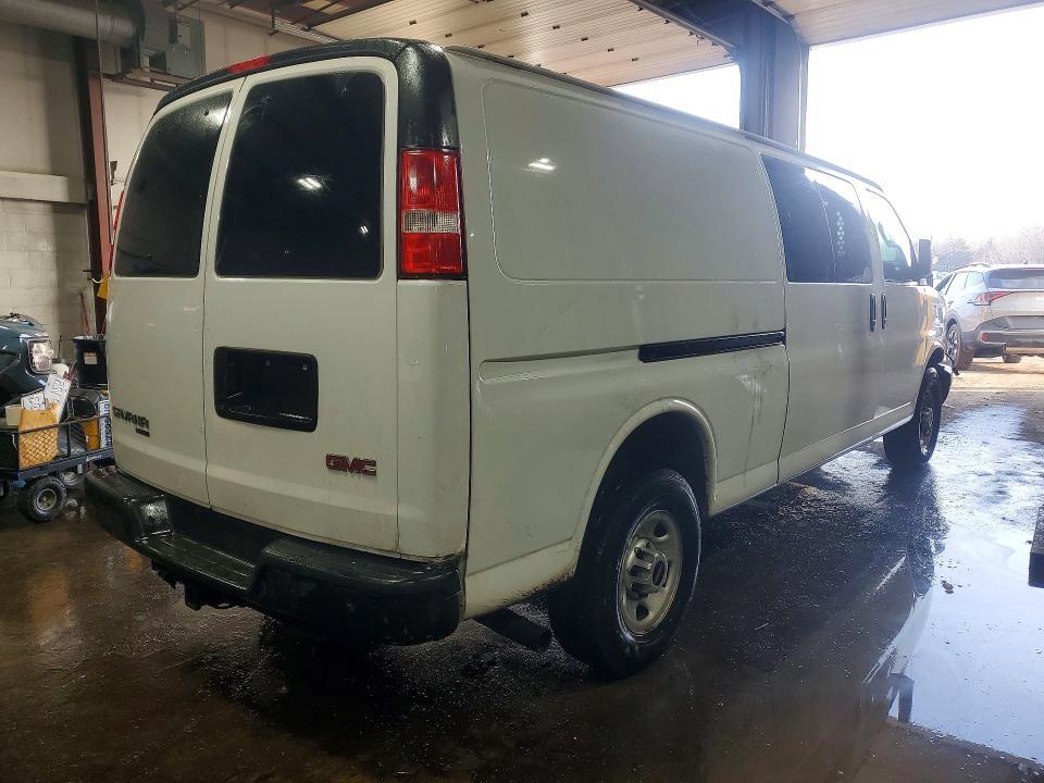 2016 GMC Savana G3500