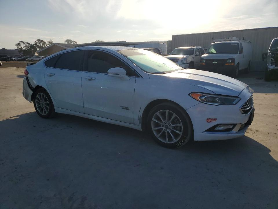 2017 Ford Fusion se Phev