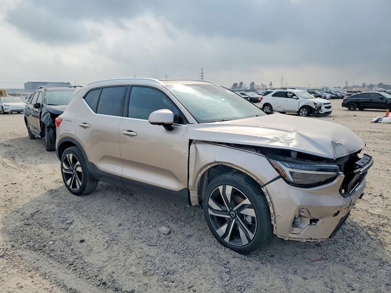 2023 Volvo Xc40 Ultimate