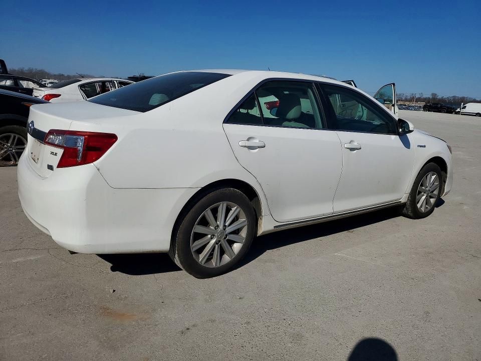 2014 Toyota Camry Hybrid