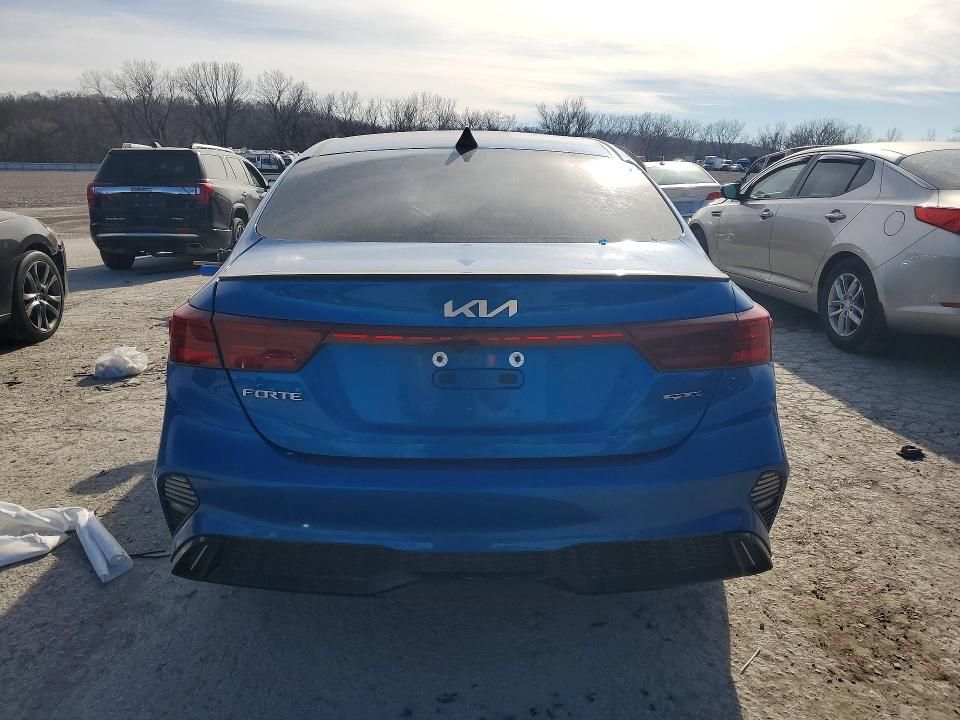 2024 KIA Forte gt Line