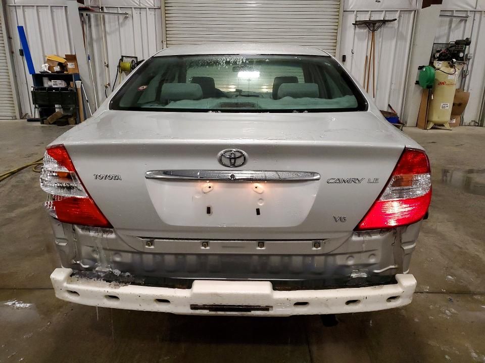 2004 Toyota Camry le