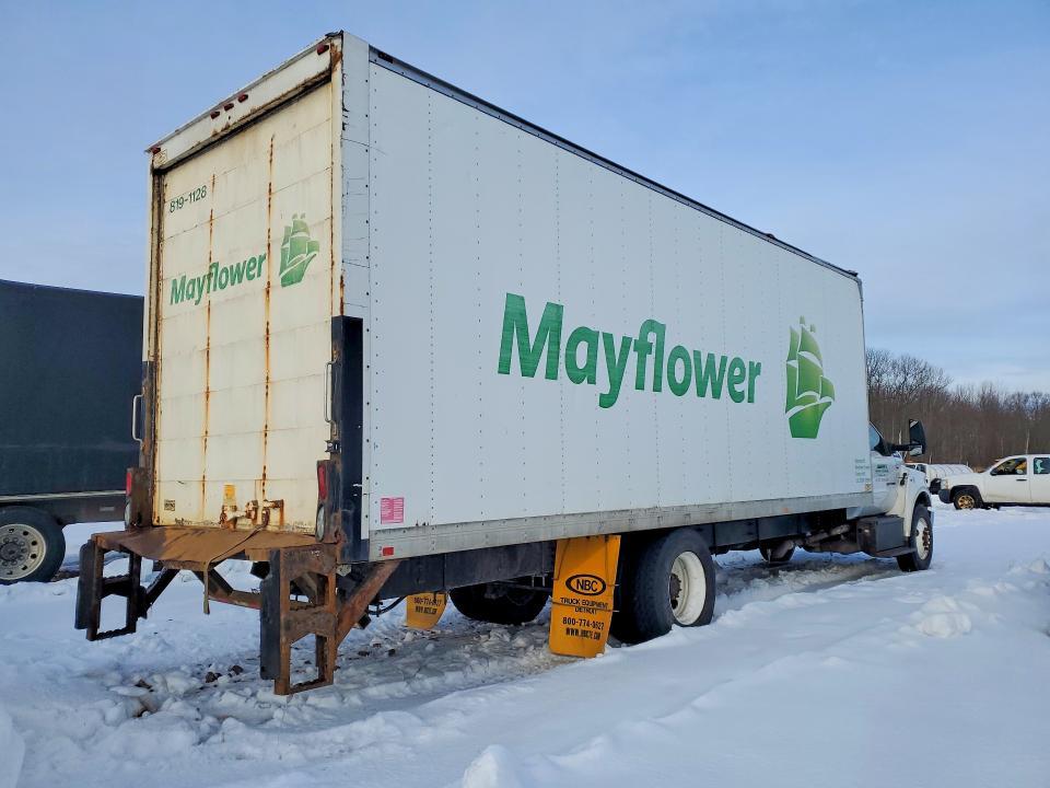 2016 Ford F750 Super Duty BOX Truck