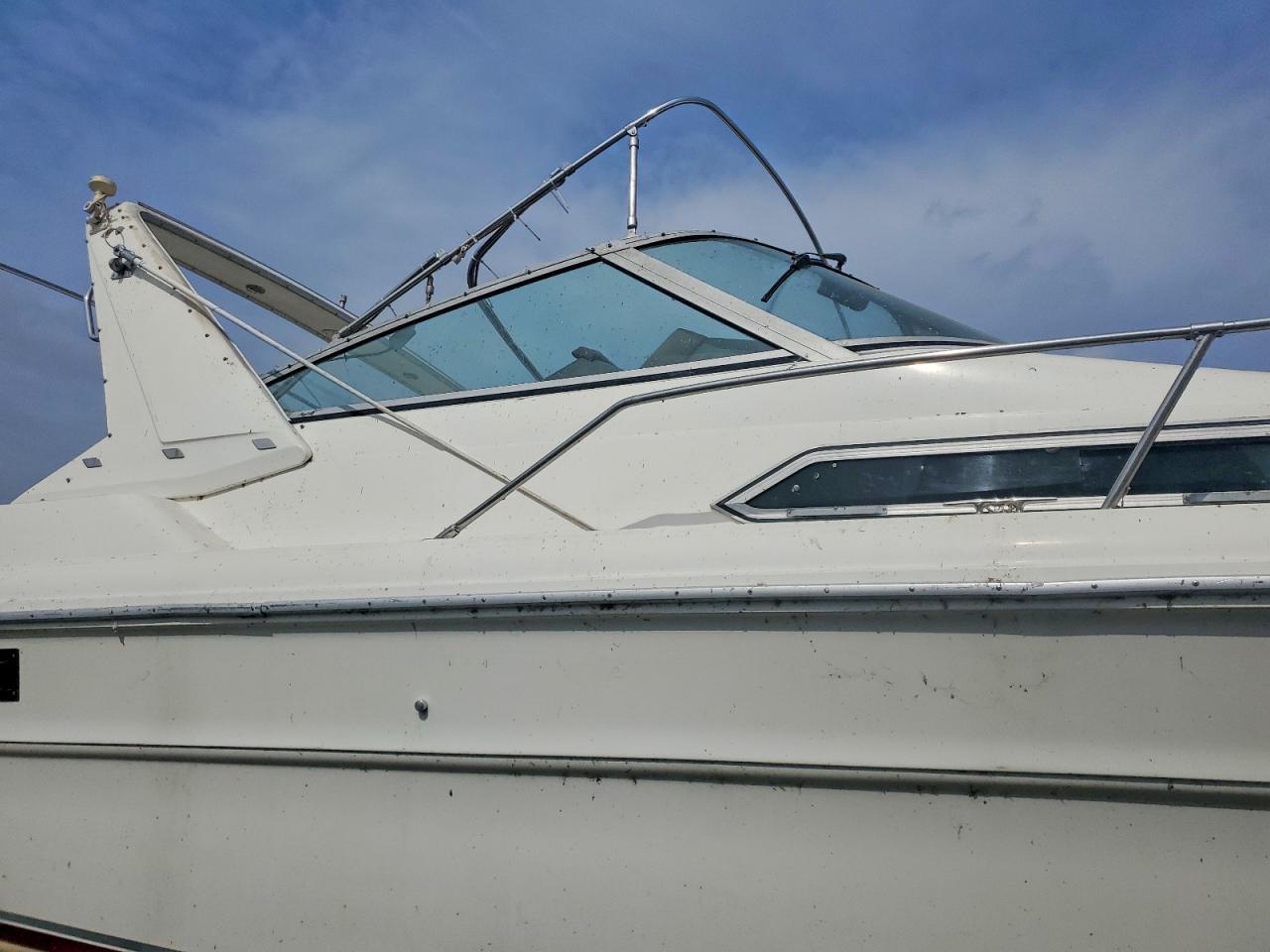 1990 Sea Ray Boat
