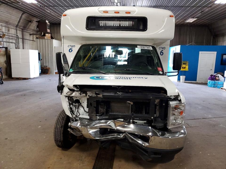 2023 Ford E450 Shuttle Bus