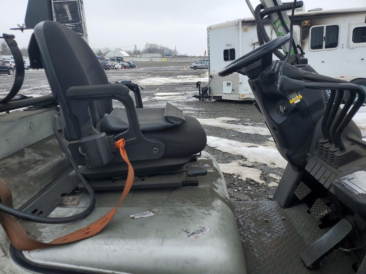 2014 Niss Forklift-Forklift