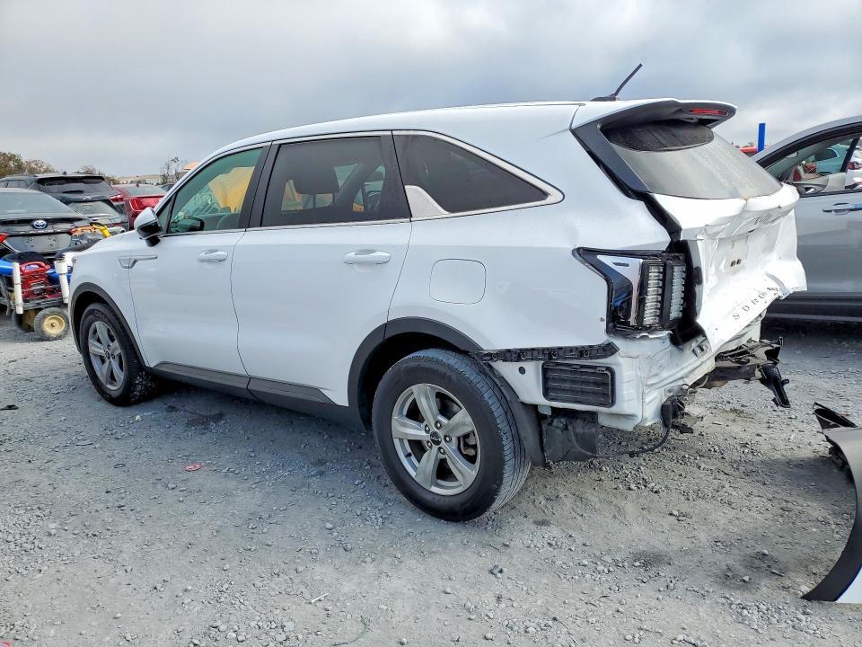 2022 KIA Sorento lx