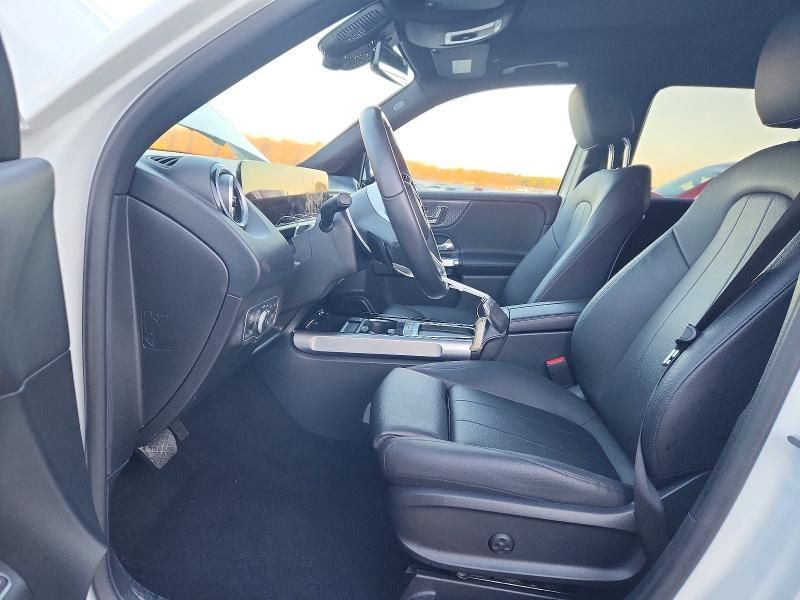 2025 Mercedes-Benz Glb 250