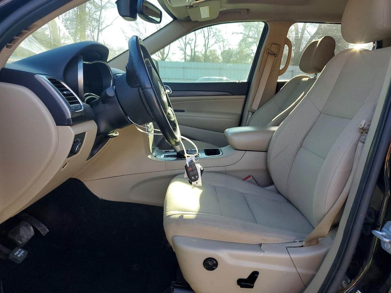 2020 Jeep Grand Cherokee Laredo