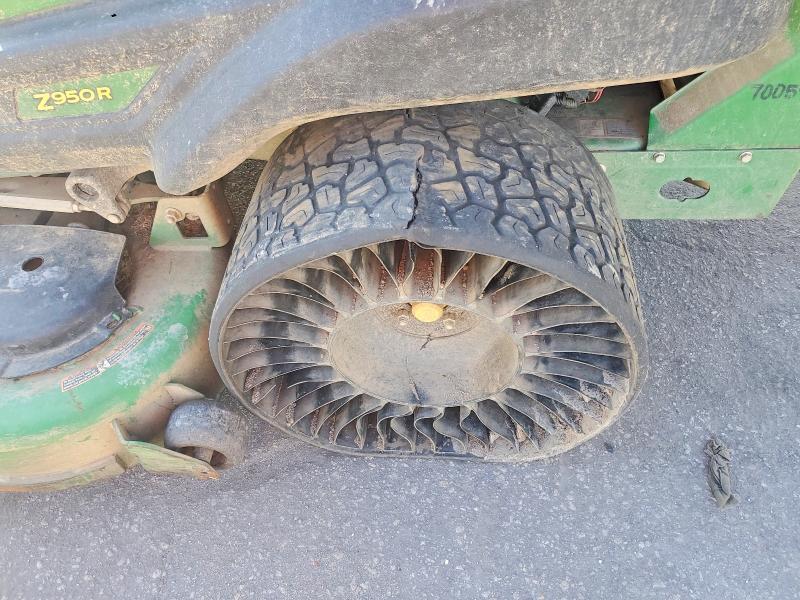 2019 John Deere Z950R ZTR Mower