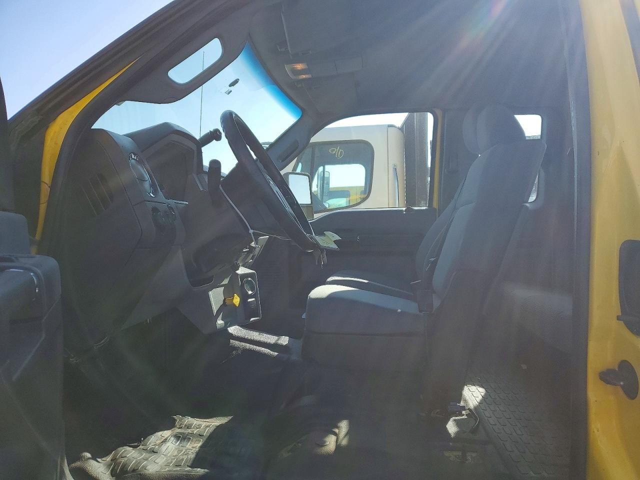 2019 Ford F650 Super Duty Rollback Truck