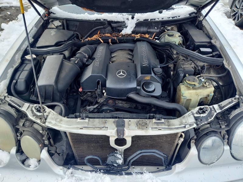 2002 Mercedes-Benz E 320