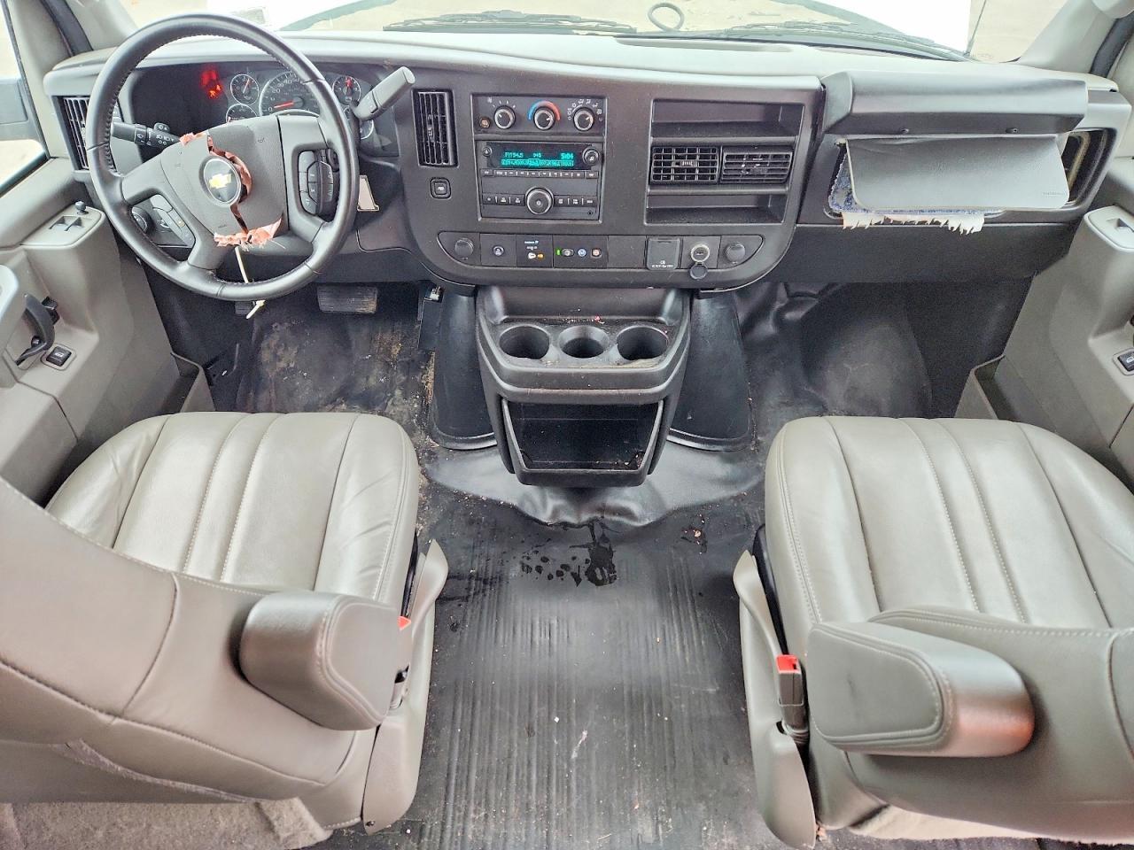 2023 Chevrolet Express G3500 LS