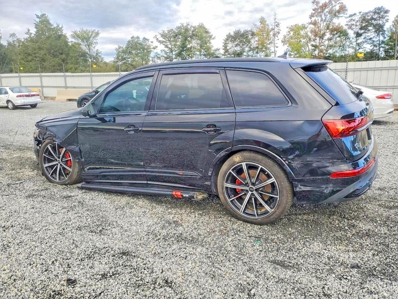 2024 Audi Q7 Premium Plus