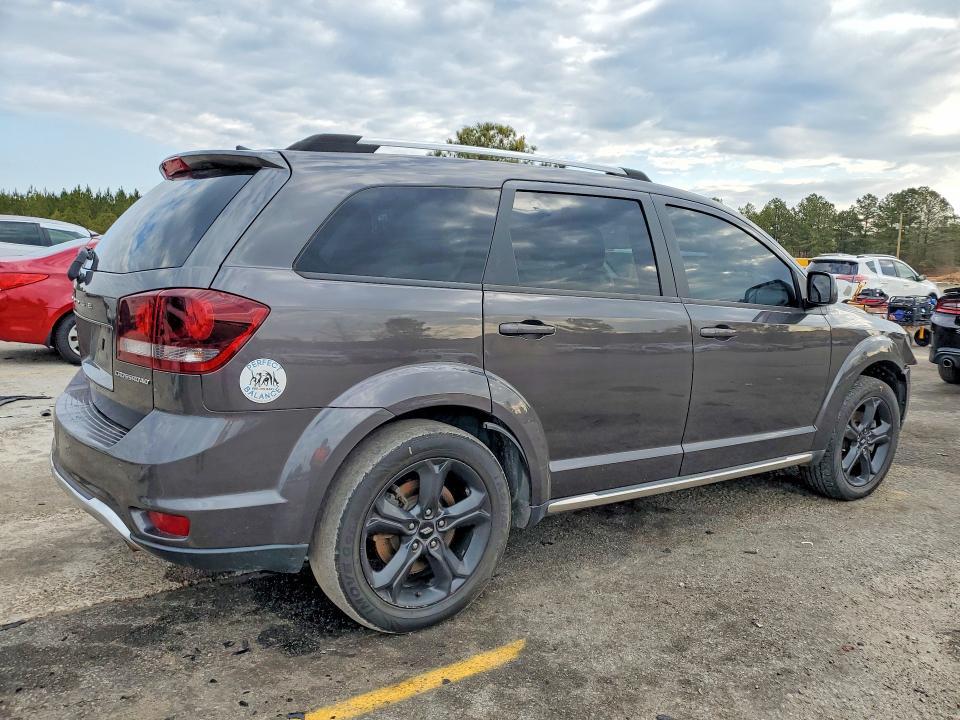 2020 Dodge Journey Crossroad
