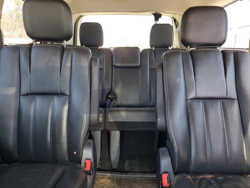 2014 Chrysler Town & Country Touring l