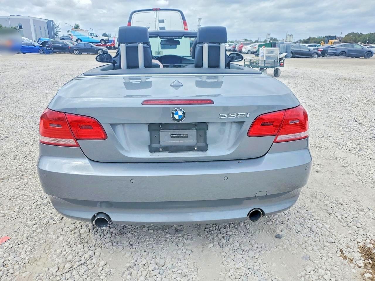 2009 BMW 335 i
