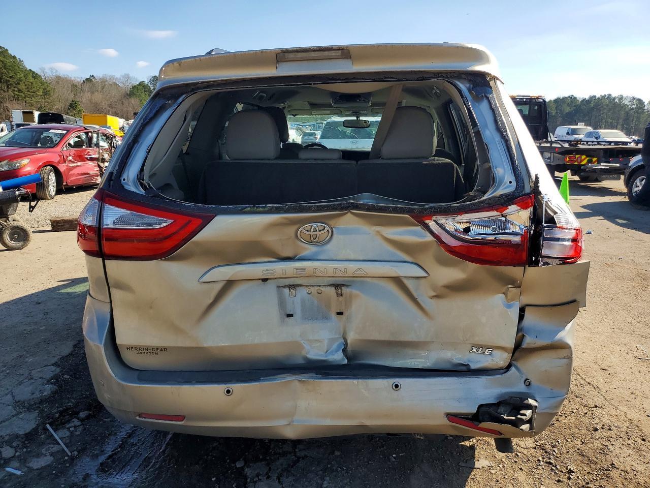 2017 Toyota Sienna