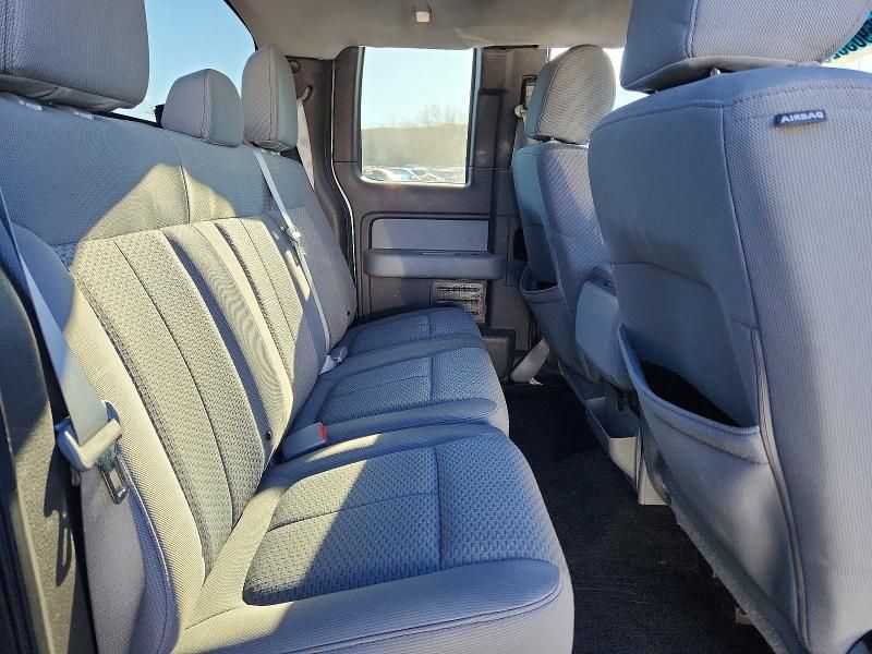 2013 Ford F150 Super cab