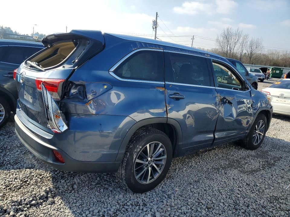2018 Toyota Highlander se