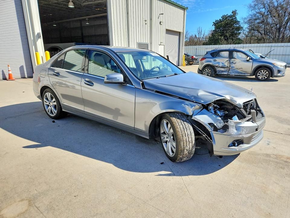 2011 Mercedes-Benz C300
