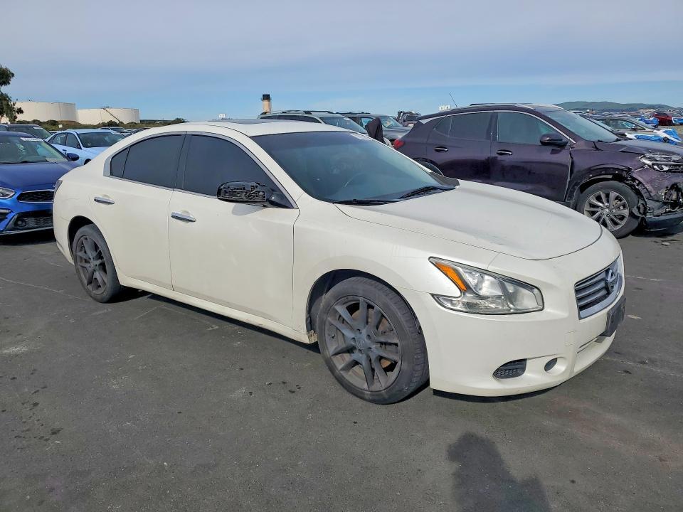 2014 Nissan Maxima