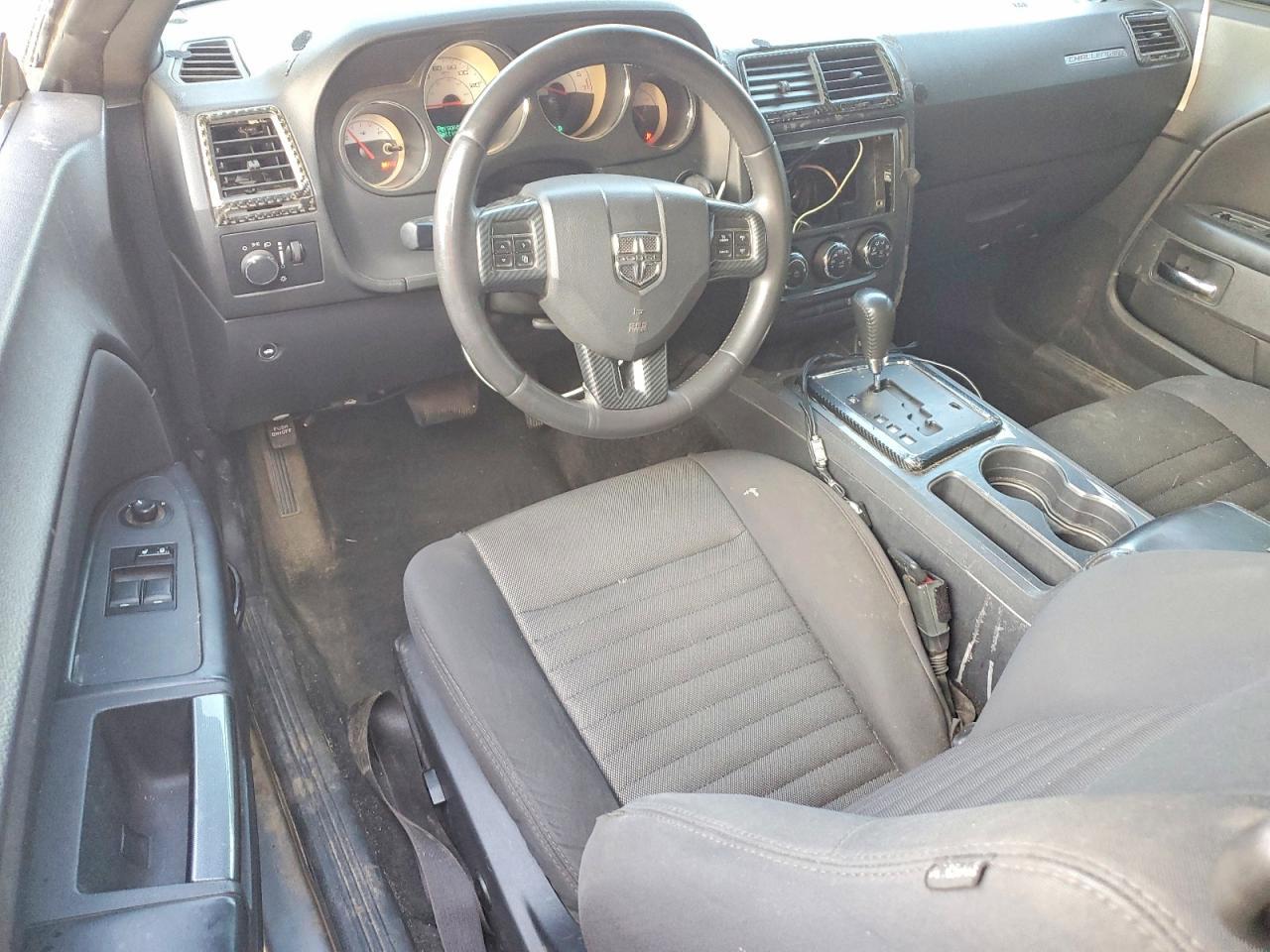 2014 Dodge Challenger sxt