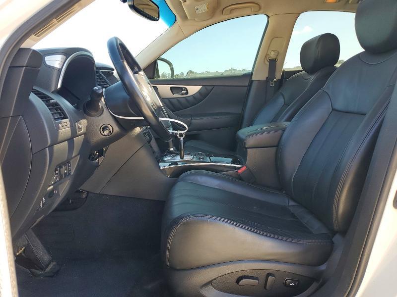 2017 Infinity Qx70 Base