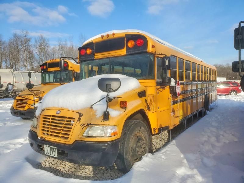 2013 C7ng 2013 Bluebird Vision-school bus