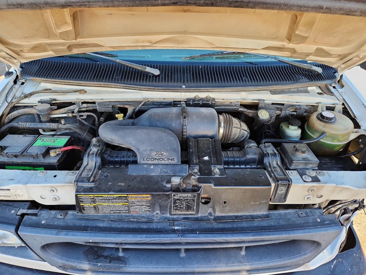 1999 Ford Econoline E150 van
