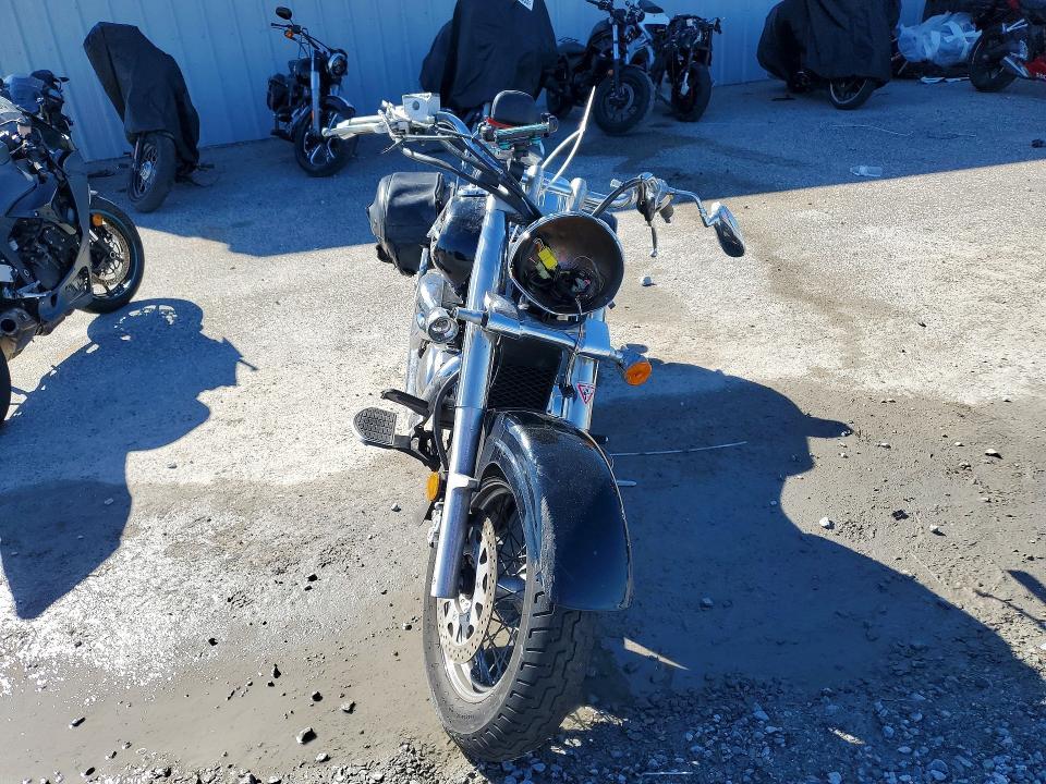 2005 Suzuki C50