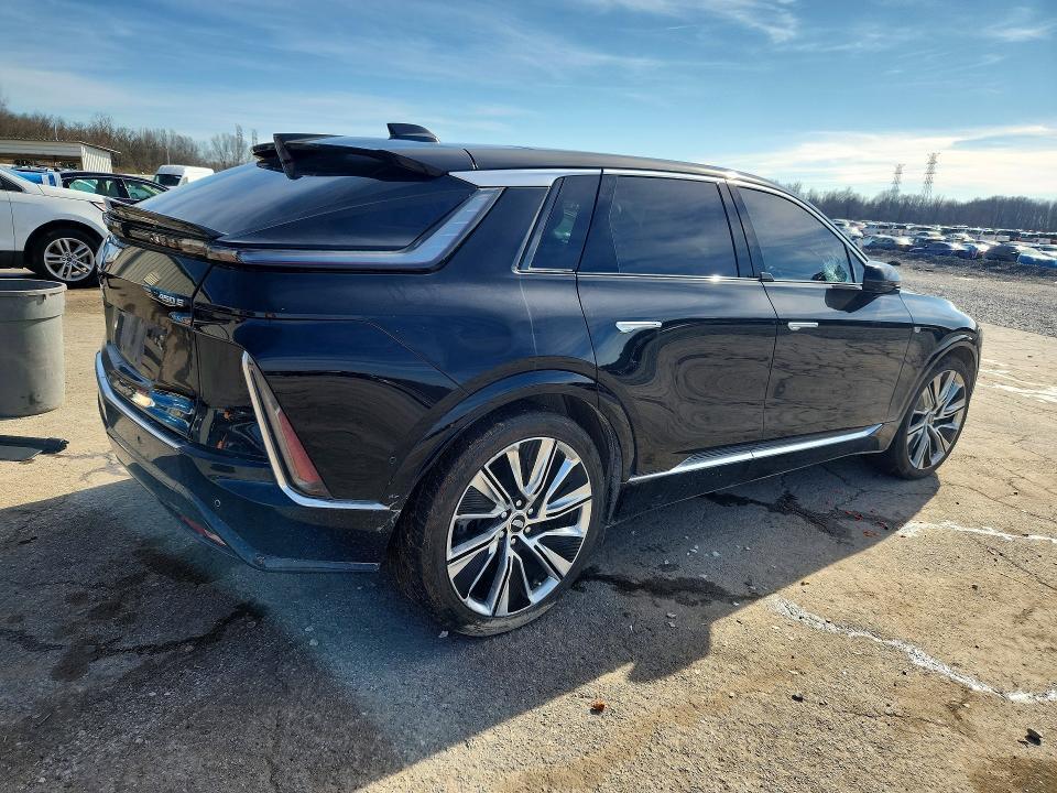 2023 Cadillac Lyriq Luxury