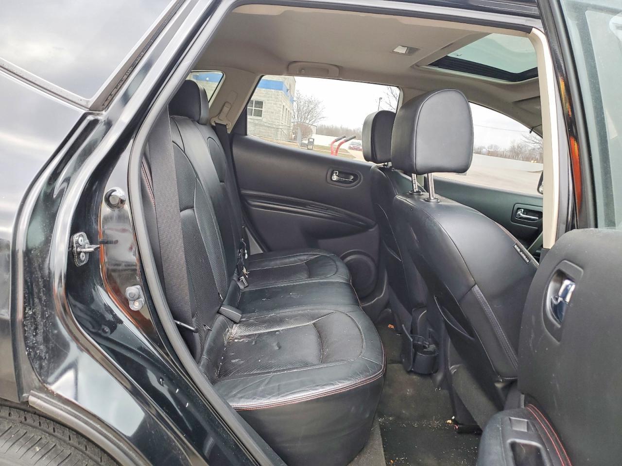 2012 Nissan Rogue s