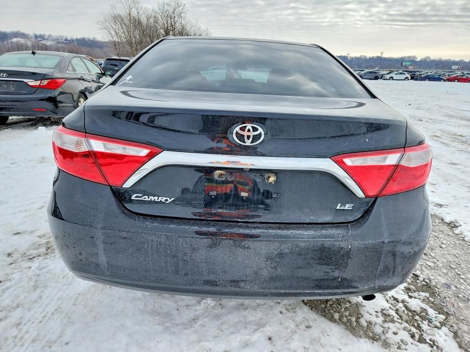 2015 Toyota Camry le
