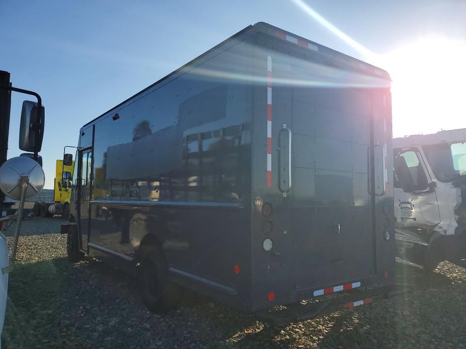 2020 Freightliner Mt 45G Delivery Truck