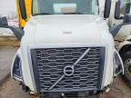 2022 Volvo VNL Semi Truck