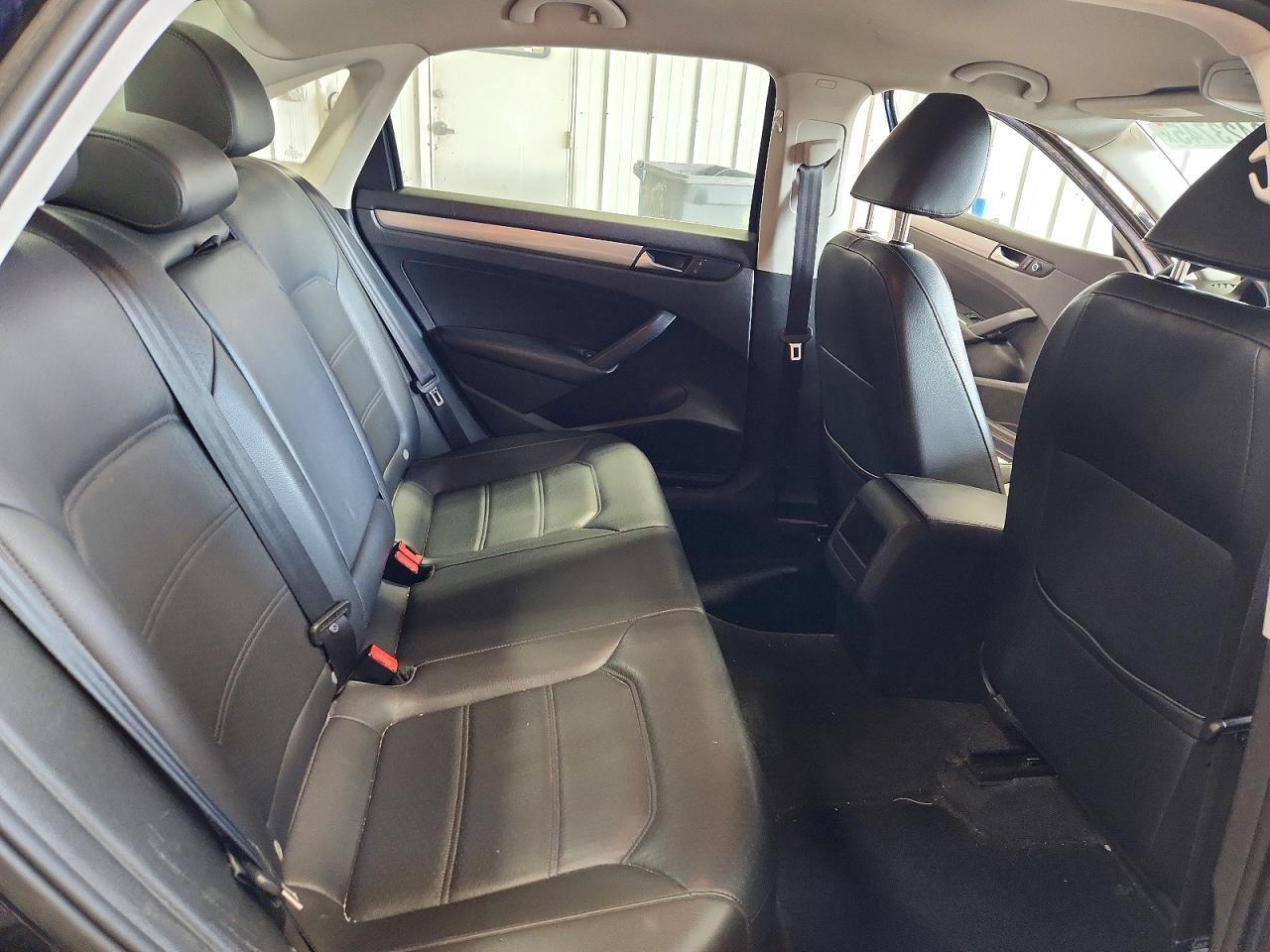 2014 Volkswagen Passat s