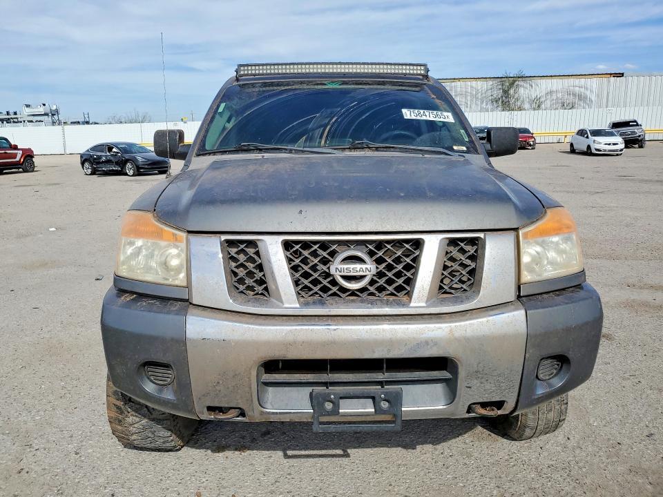 2013 Nissan Titan S