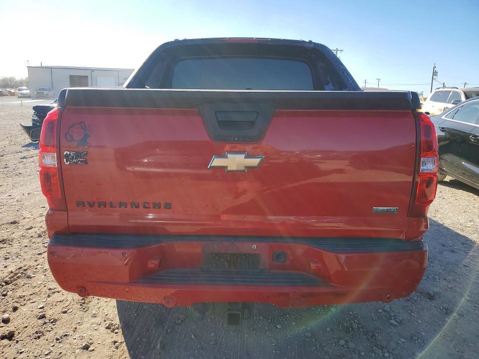 2011 Chevrolet Avalanche LTZ