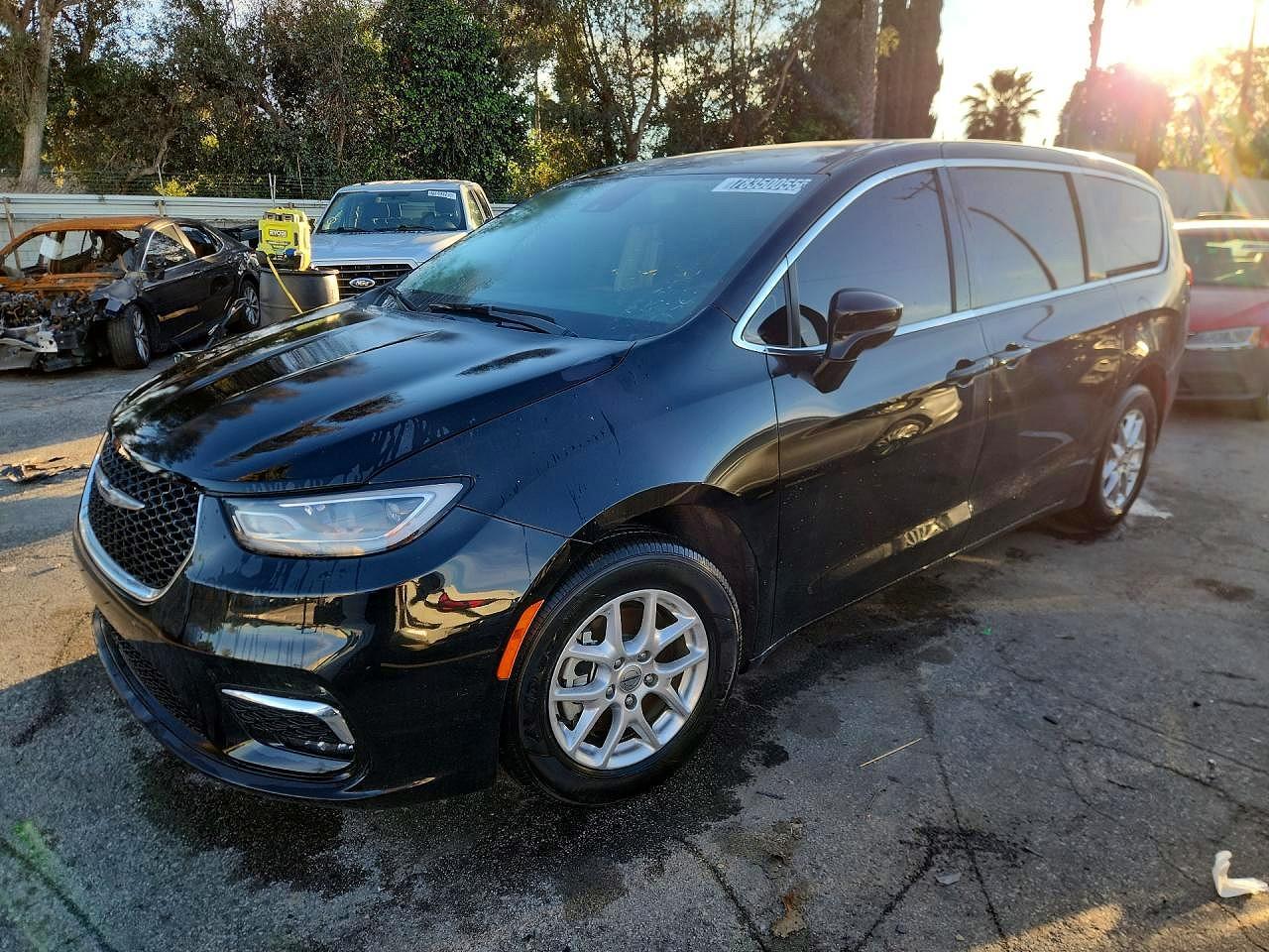 2024 Chrysler Pacifica Touring l