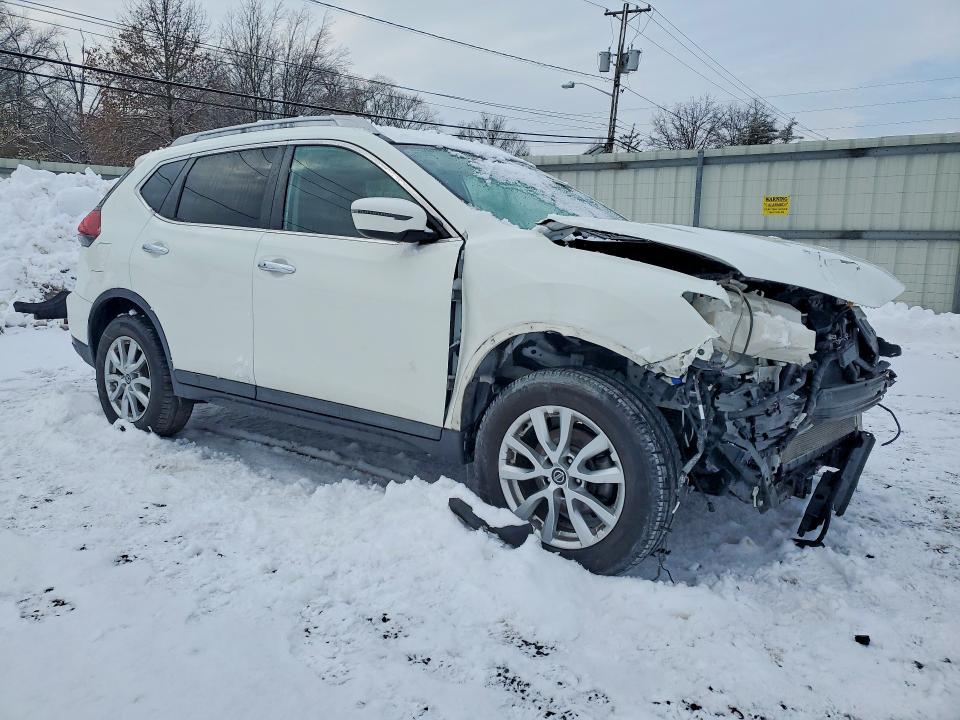 2018 Nissan Rogue sv